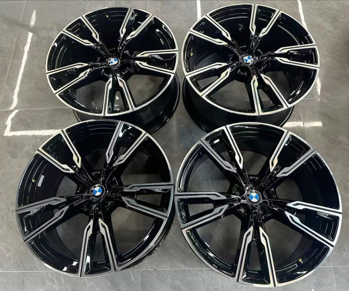 Demo Car Wheels 22 BMW X5 X6 M Performance 747M OE Wheels CarGym demo-car-wheels-22-bmw-x5-x6-m-performance-747m-oe-wheels-cargym