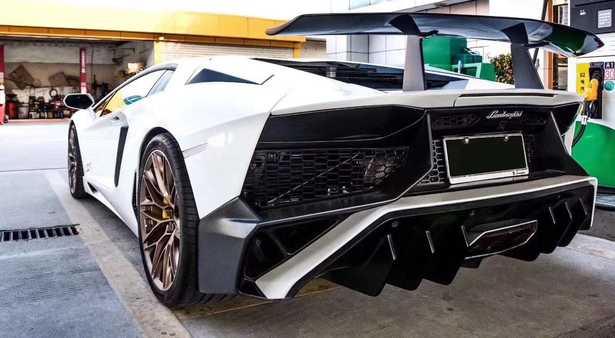 Lamborghini LP750 SV (Super Veloce) Aero Conversion Body Kit for