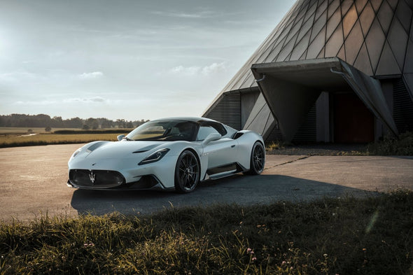 Novitec Carbon Fiber Front Bumper Air Inlet Trim for Maserati MC20 / Cielo