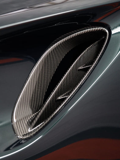 Emira Carbon Fiber Side Vent