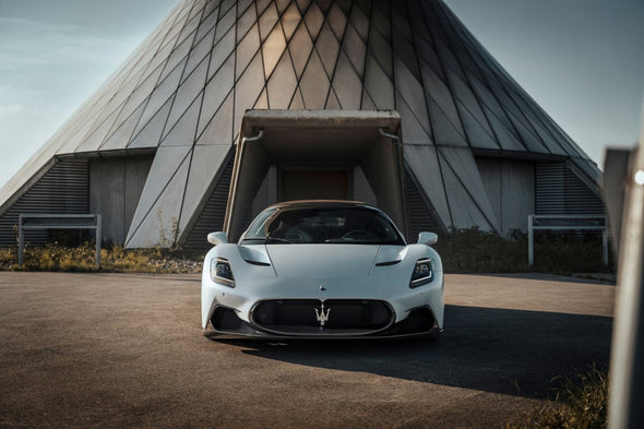 Novitec Carbon Fiber Front Bumper Air Inlet Trim for Maserati MC20 / Cielo