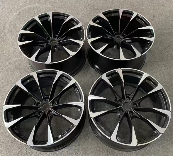 (Pre-Owned) 23" Lamborghini URUS OE Taigete Forged Wheels