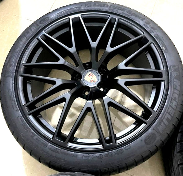 (USED) 21” Porsche Macan III RS Spyder Design OE Complete Wheels