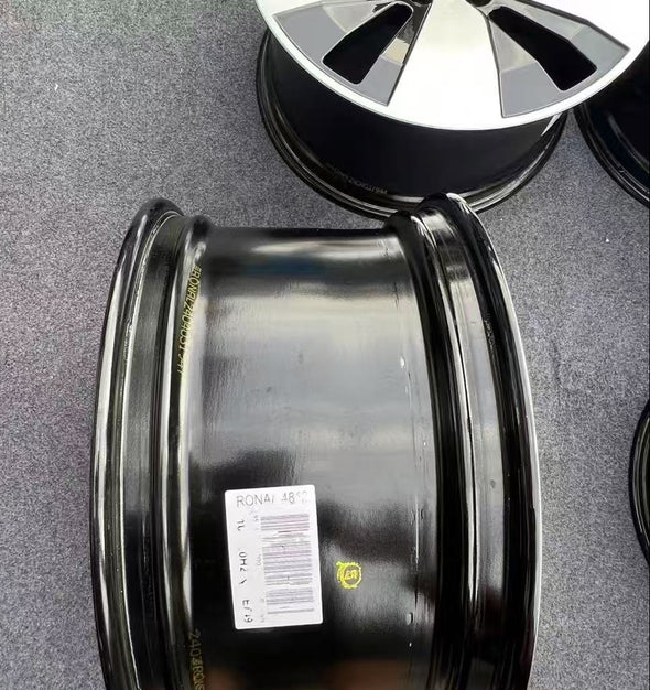 20” Porsche Macan H2 EV OE Wheels