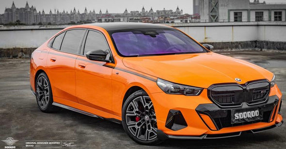 SooQoo Dry Carbon Fiber Side Skirts for BMW i5 / 5-Series G60 2023+