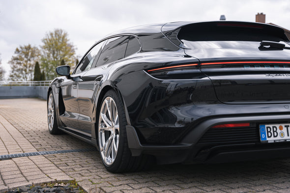 TECHART Carbon Diffusor Frame with Fins for Porsche 9J1 Taycan