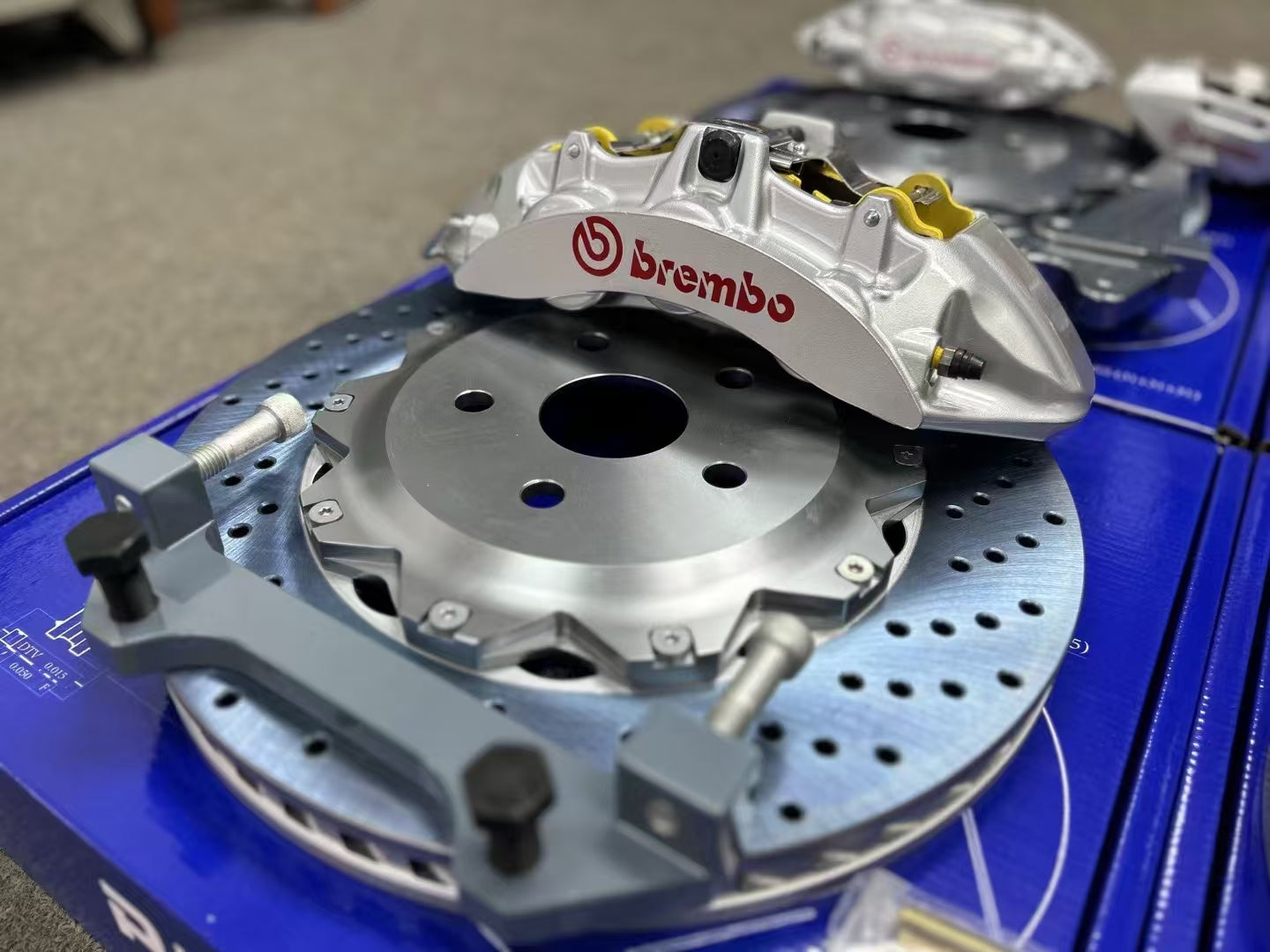 FPV BA BF FG FGX Ford Falcon Front Brembo Ceramic Brake Pad Set Brembo Ceramic Brake Pad Set Brembo 4 Pot Caliper FPV BA BF FG FGX Ford Falcon Front Brembo Ceramic Brake Pad Set Brembo Ceramic Brake Pad Set Brembo 4 Pot Caliper