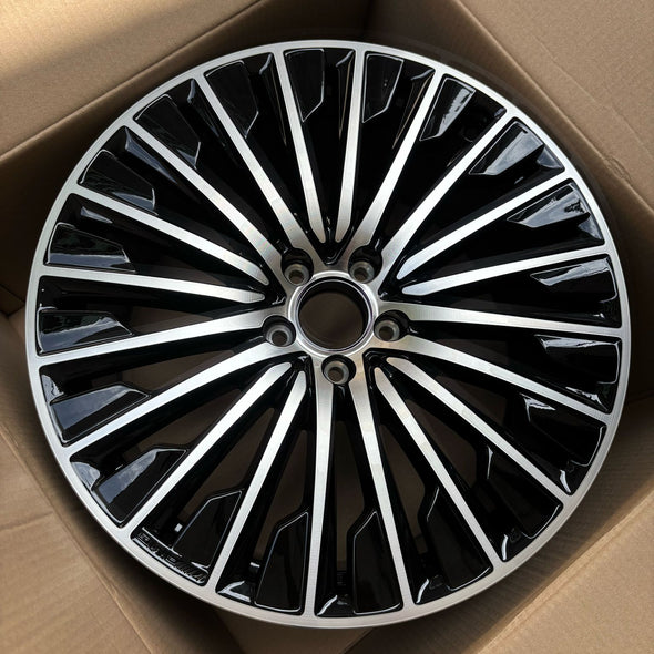 20” Mercedes-Benz E-Class AMG Multi-spoke OE Wheels