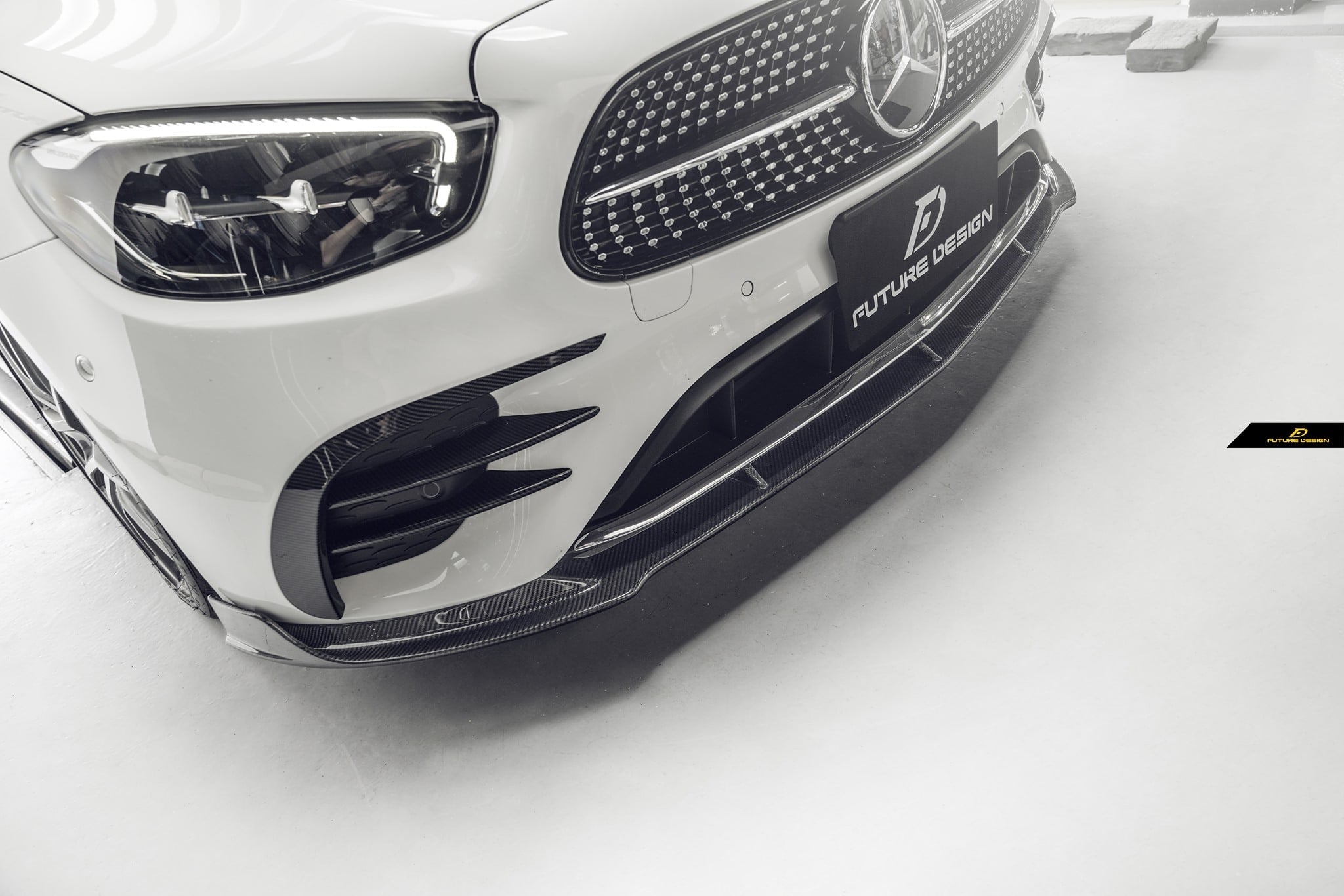 Mercedes-Benz W213 E-Class 2020+ Facelift Carbon Fiber Front Lip