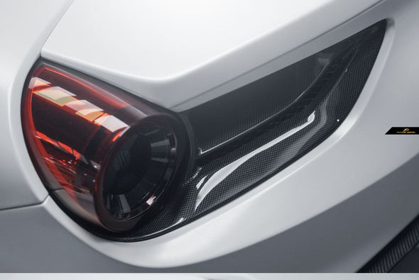 Future Design Dry Carbon Fiber Rear Light Trim for Ferrari 488