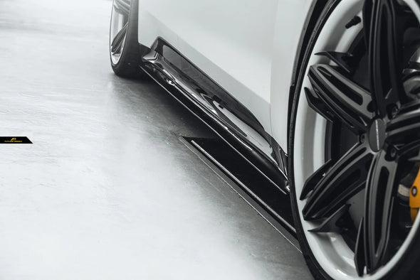 Future Design Blaze Carbon Fiber Side Skirts Splitter for Audi E-Tron GT