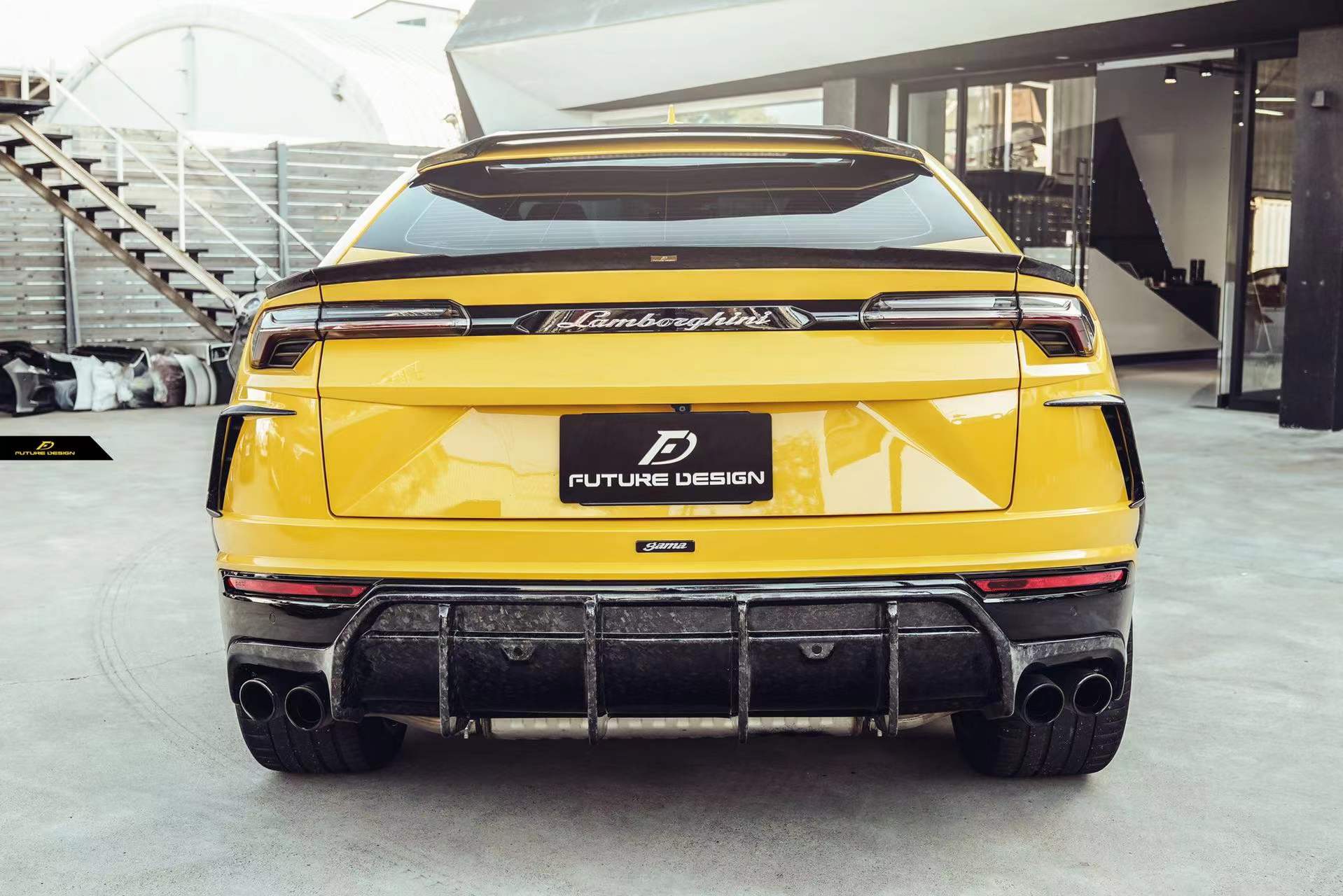 Future Design Carbon Fiber Rear Diffuser for Lamborghini Urus – CarGym