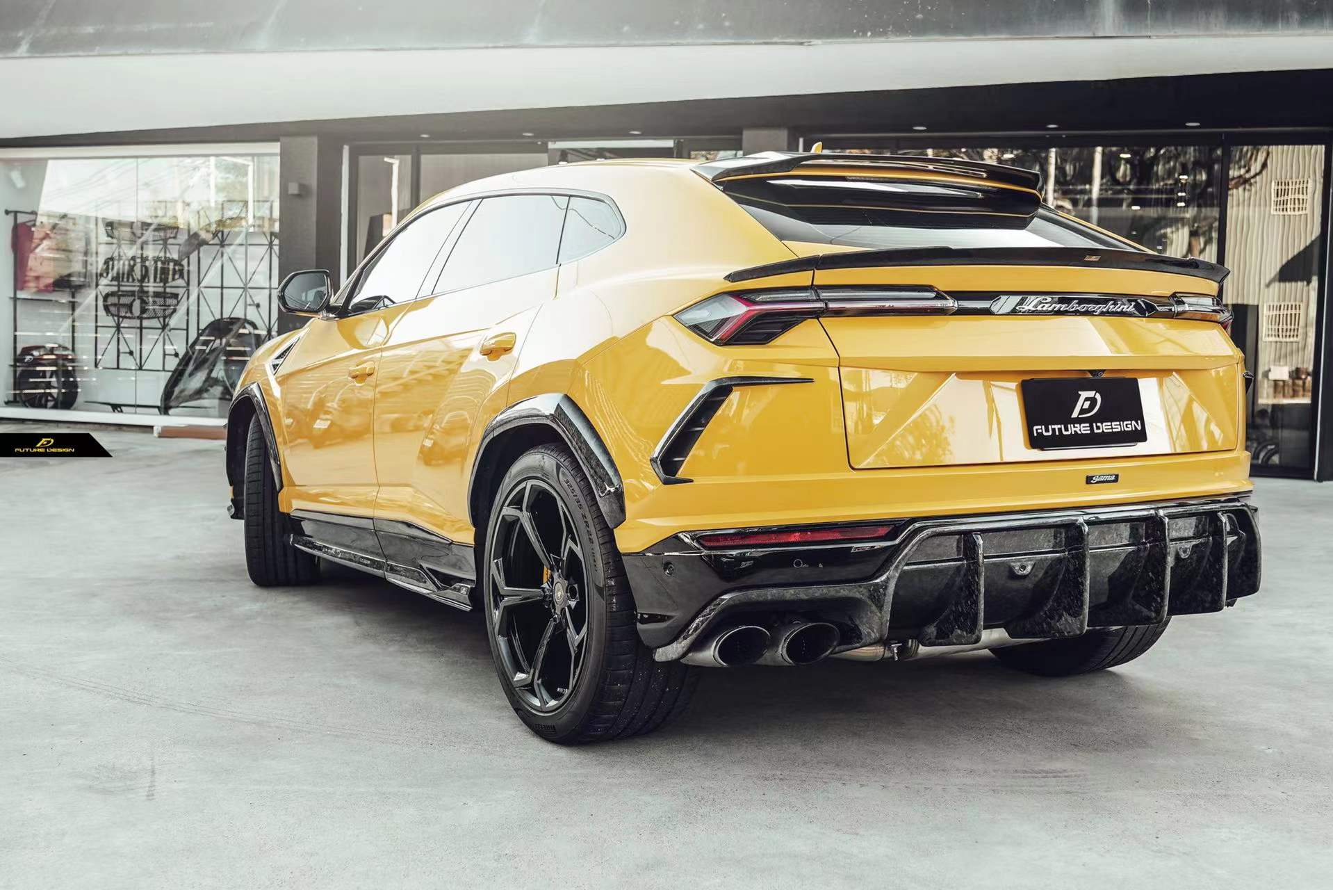Future Design Carbon Fiber Rear Diffuser for Lamborghini Urus – CarGym