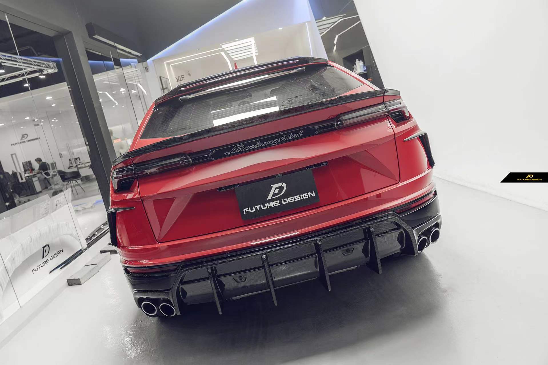 Future Design Carbon Fiber Rear Diffuser for Lamborghini Urus – CarGym