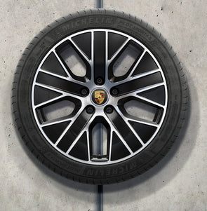 20” Porsche Taycan Turbo Aero Wheel Set