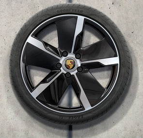 21” Porsche Taycan Exclusive Design Wheel Set