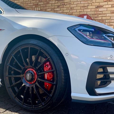 OZ Racing SuperTurismo Evoluzione – CarGym