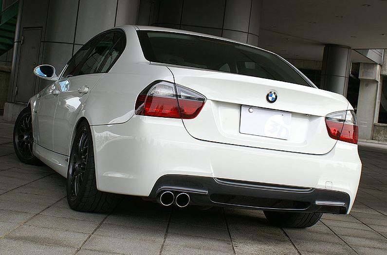 BMW E90 3-Series 3D Design Carbon Rear Diffuser (Single Outlet) – CarGym